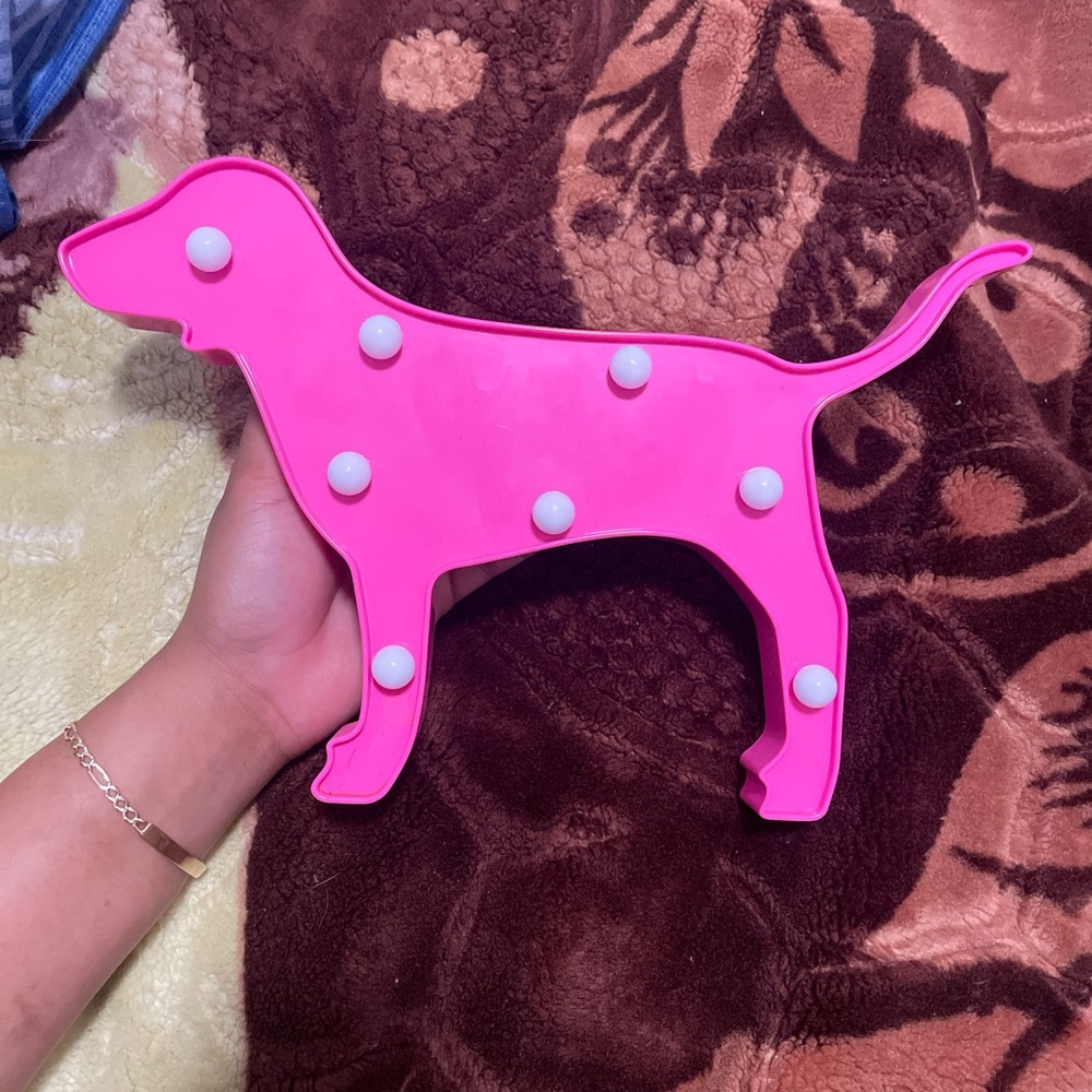 Victoria secret dog light